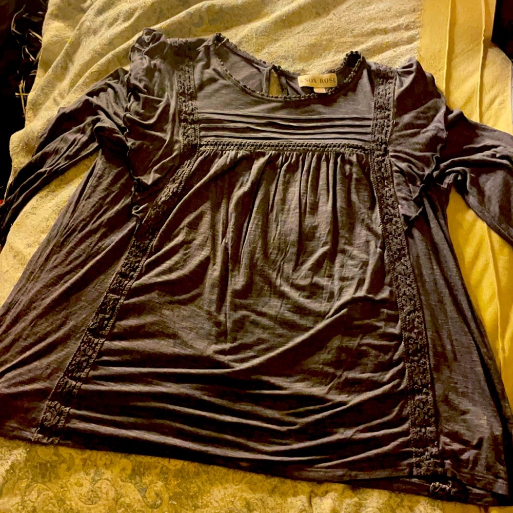 Knox Rose shirt in large